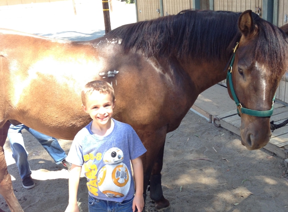 Serrano Creek Riding Academy - Lake Forest, CA