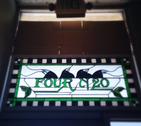 Four 'N 20 Restaurant Grill & Bakery - Sherman Oaks, CA