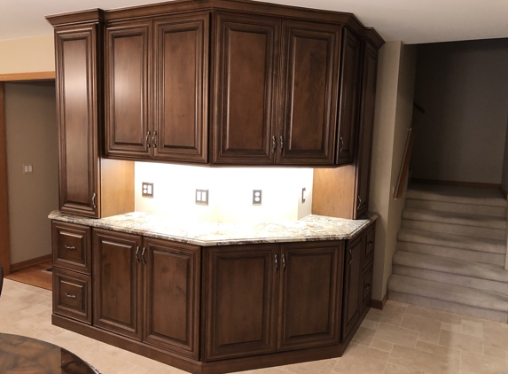 Hollywood Cabinets - Shelby Township, MI