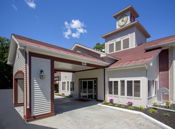 Red Roof Inn - Halfmoon, NY