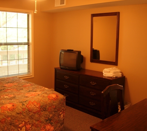 Condotels Suites - Extended Stay - Lansing, KS