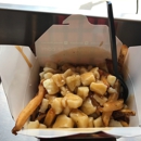Smokes Poutinerie - Restaurants