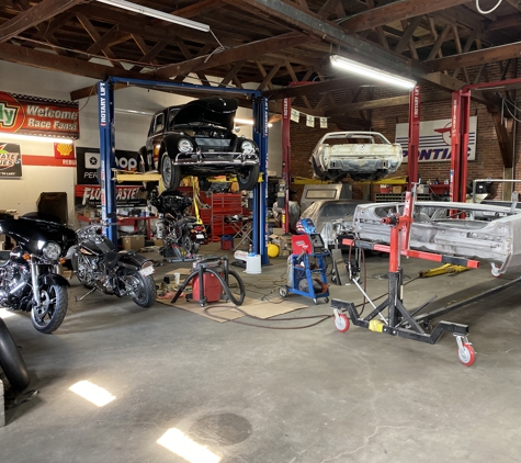 Specialty Automotive - Winchester, KY. Your classic car connection for all your needs.