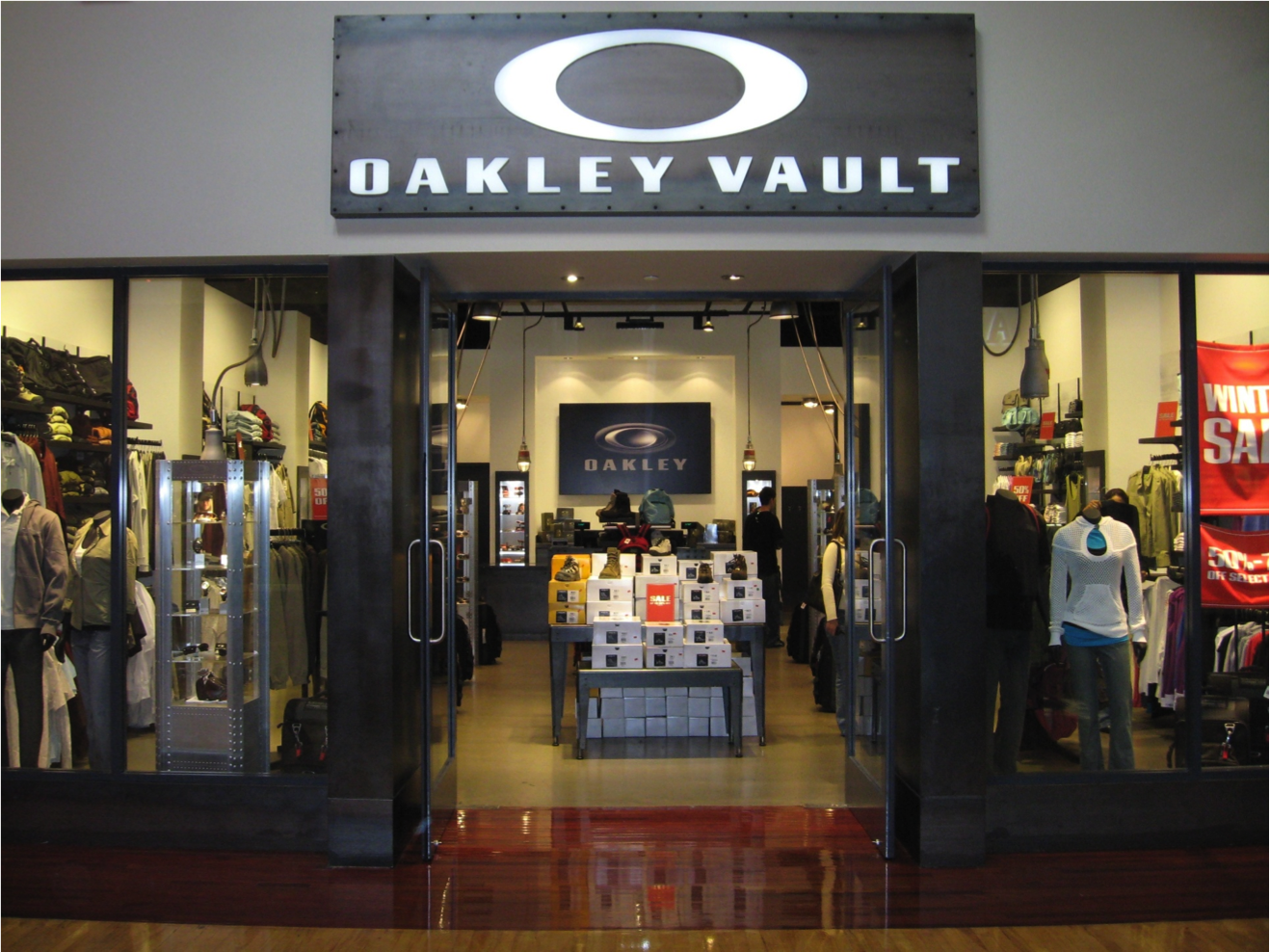 oakley vault arundel mills