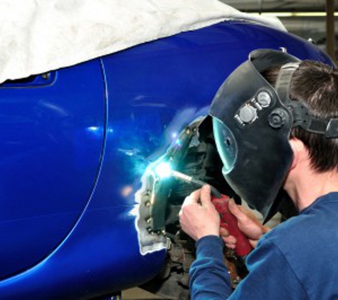 Coach Auto Body Repairs - Syosset, NY