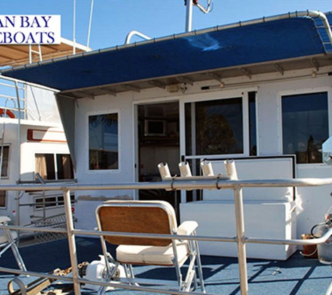 Tin Can Bay Houseboats