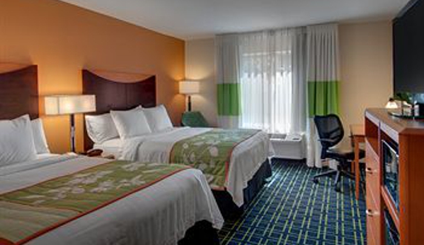 Fairfield Inn & Suites - Bellevue, WA