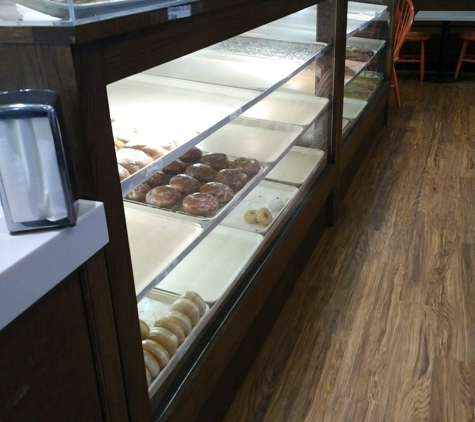 Munchers Bakery - Lawrence, KS