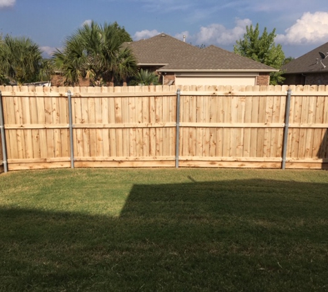 KW Fence Staining - Royse City, TX. After cleaning
