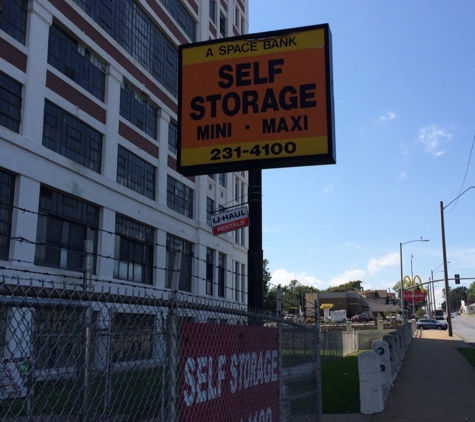 Hardesty Self Storage - Kansas City, MO