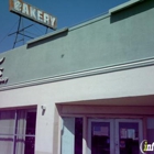 Le Cave's Bakery & Donuts