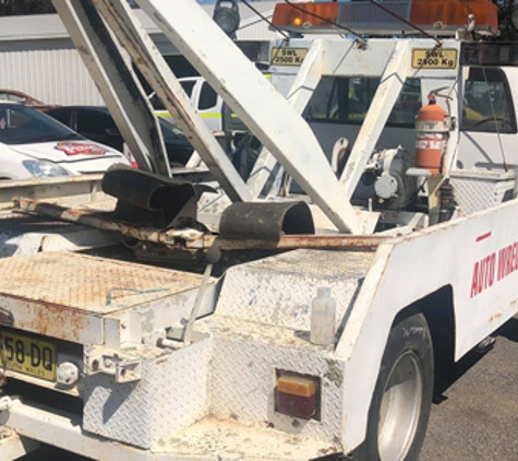 Adamthwaite's Crash Repairs Pty Ltd - Mcdougalls Hill, NSW