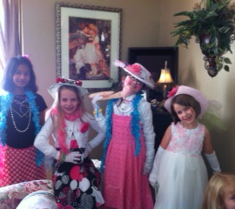 Little Ladies and Lace Tea Parlor - Holts Summit, MO