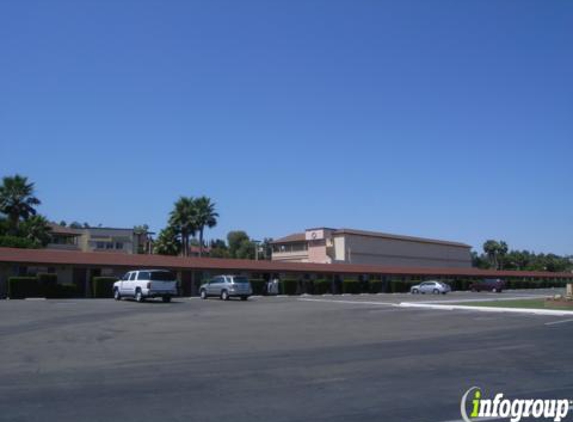 Franciscan Motel - Vista, CA