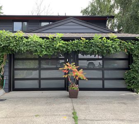 Summit Garage Door - Seattle, WA