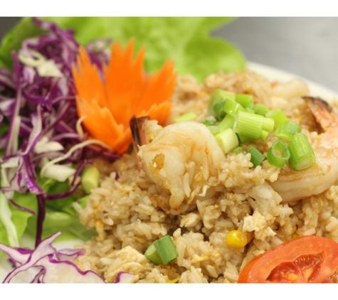 Rose Garden Thai West - Dubbo, NSW. Fried Rice Thai Style Main Course at Rose Garden West Dubbo