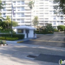Commodore Club Guardhouse - Condominiums
