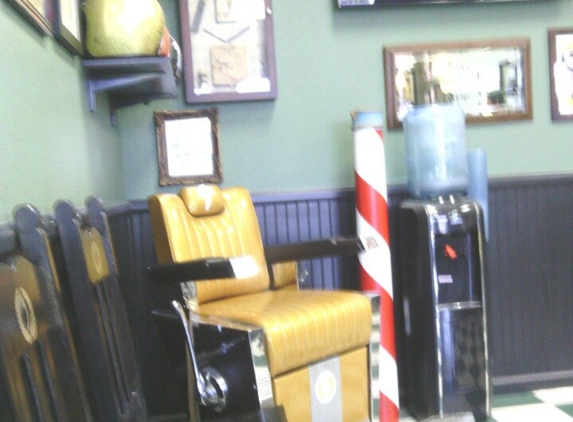 Golden Crown Barber Shop - Laguna Niguel, CA