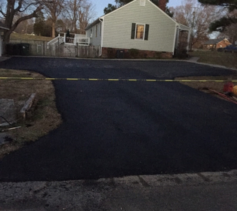 Henry's Asphalt paving