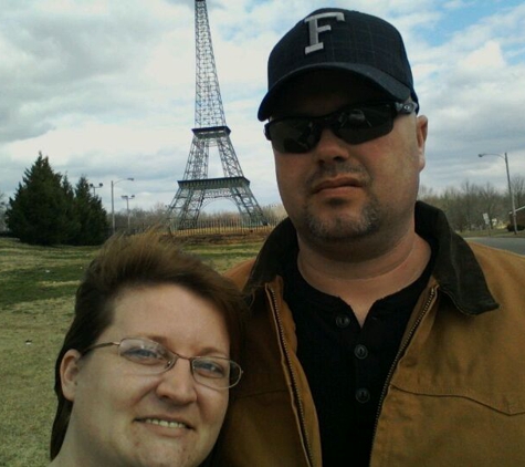 Eiffel Tower Pool - Paris, TN