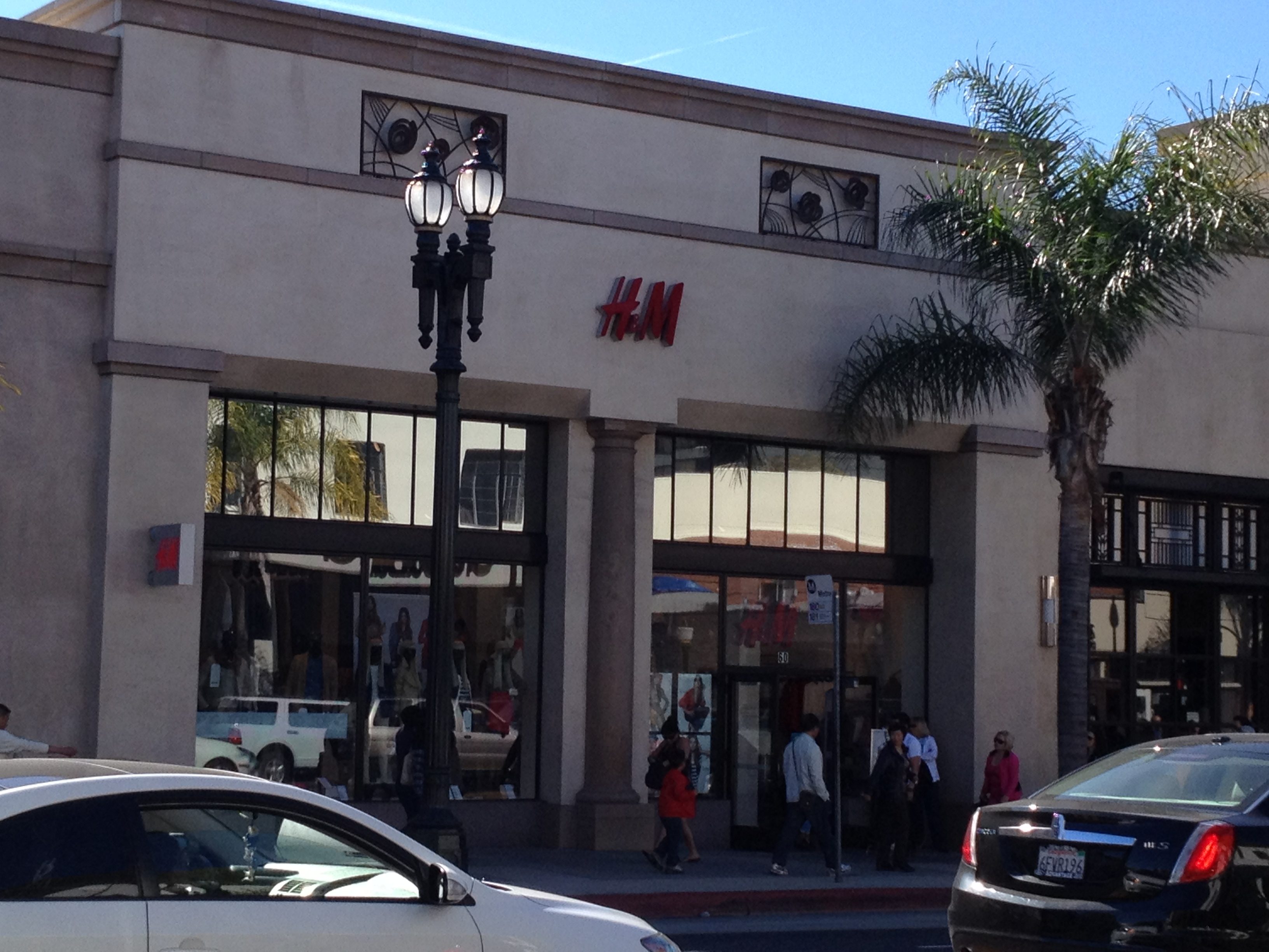 H&M - Pasadena, CA 91105