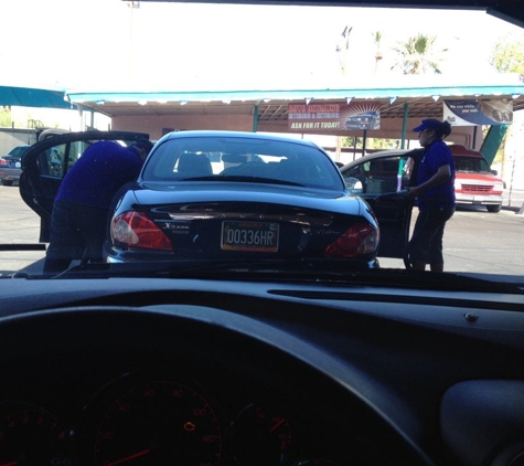 Los Olivos Hand Car Wash - Phoenix, AZ