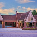 Harry Norman Luxury Lake & Mountain - Real Estate Consultants