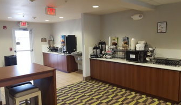 Microtel Inn & Suites by Wyndham Bellevue/Omaha - Bellevue, NE