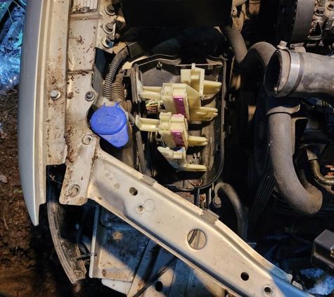 Clarence Valley Wreckers - South Grafton, NSW. I need the Loom, with connectors from here all the way to the other side of the Engine Bay "Complete".