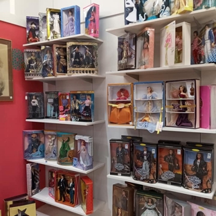 Treasure Trove Collectibles - Dayton, OH. Great selection of Barbies