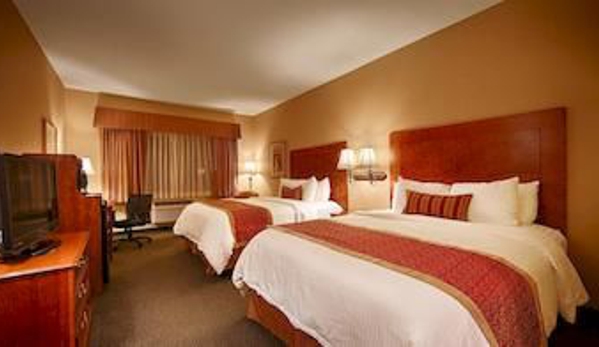 Best Western Plus Victoria Inn & Suites - Victoria, TX