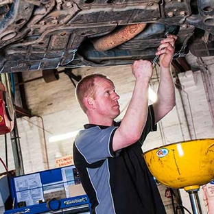 Donalda Motors - Bairnsdale, VIC