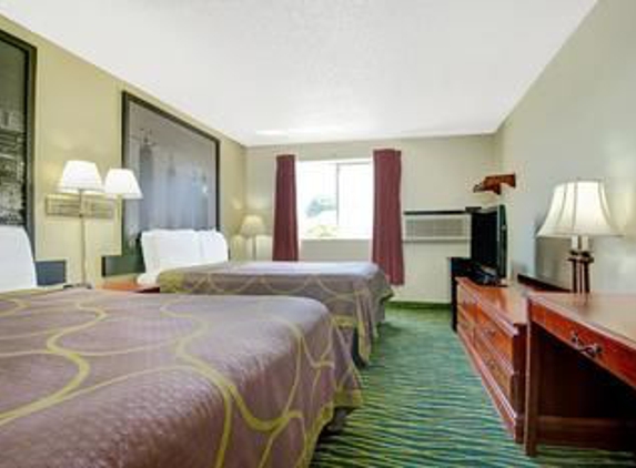 Super 8 by Wyndham Independence Kansas City - Independence, MO