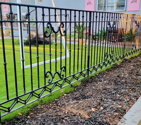 CraftIron - Goleta, CA. HAND FORGED WITH SOLID STEEL- FENCING MADE TO LAST. MODERN, CLASSIC, VICTORIAN- EXPR WITH ALL STYLES OF FENCING