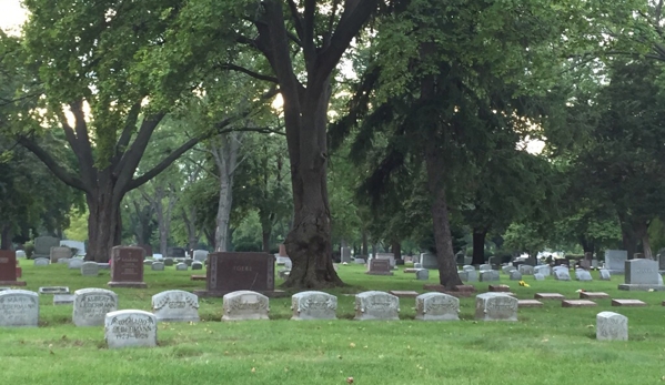 Graceland Cemetery - Milwaukee, WI