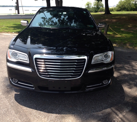 County Limo Airport Transportation Service - Folcroft, PA