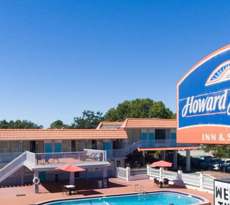 Howard Johnson - Clearwater, FL