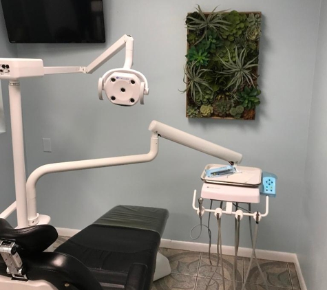 Carrollwood Village Dental: Richard Mancuso, DMD - Tampa, FL