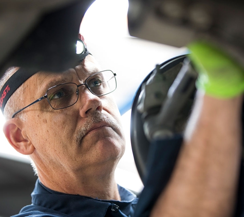 Lloyd's Tire & Auto Care - Santa Cruz, CA