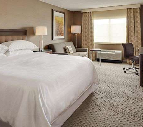 Wyndham Omaha/West Dodge - Omaha, NE