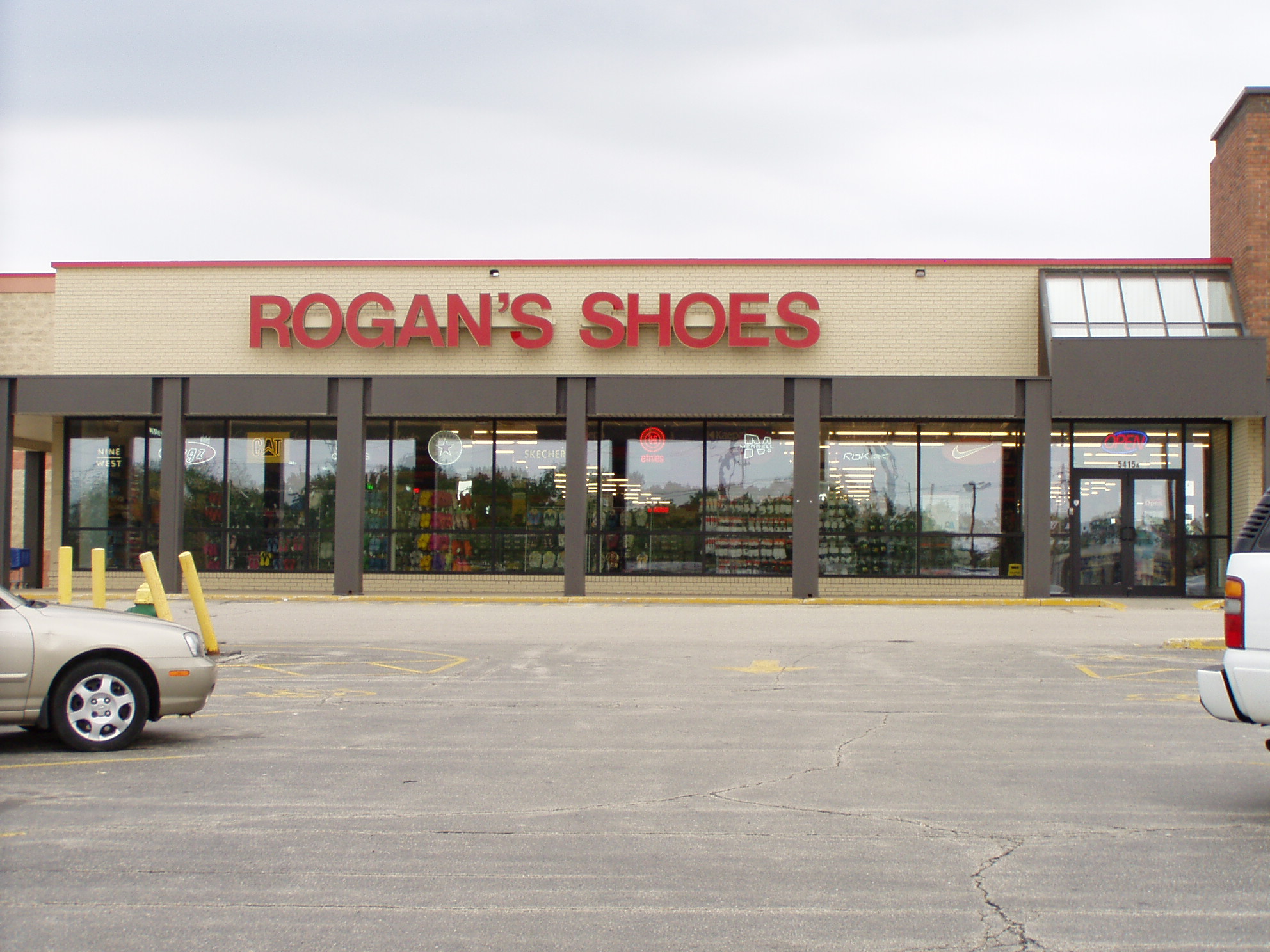 rogan shoes