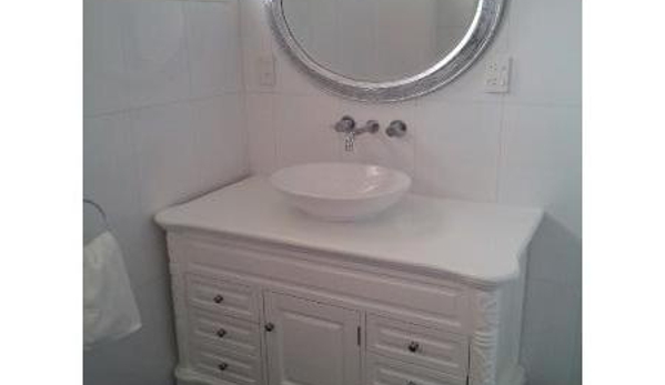 VK Bathrooms - Sunshine North, VIC
