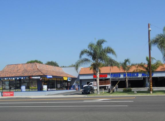 Salinas Tire - La Habra, CA