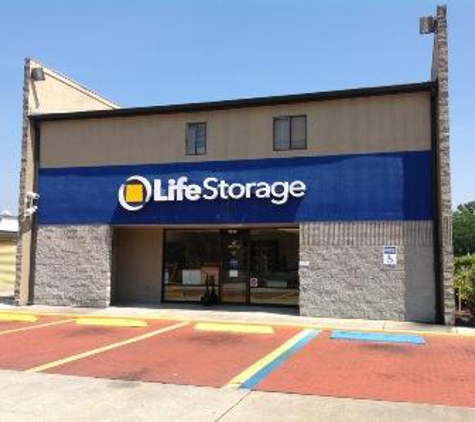 Life Storage - Sanford, FL