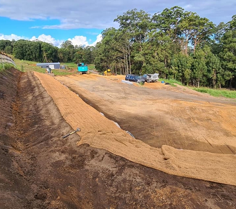 S & Y Earthmoving - Kunda Park, QLD