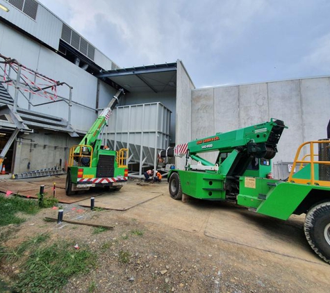 Kelly Green Crane Hire - Monkland, QLD