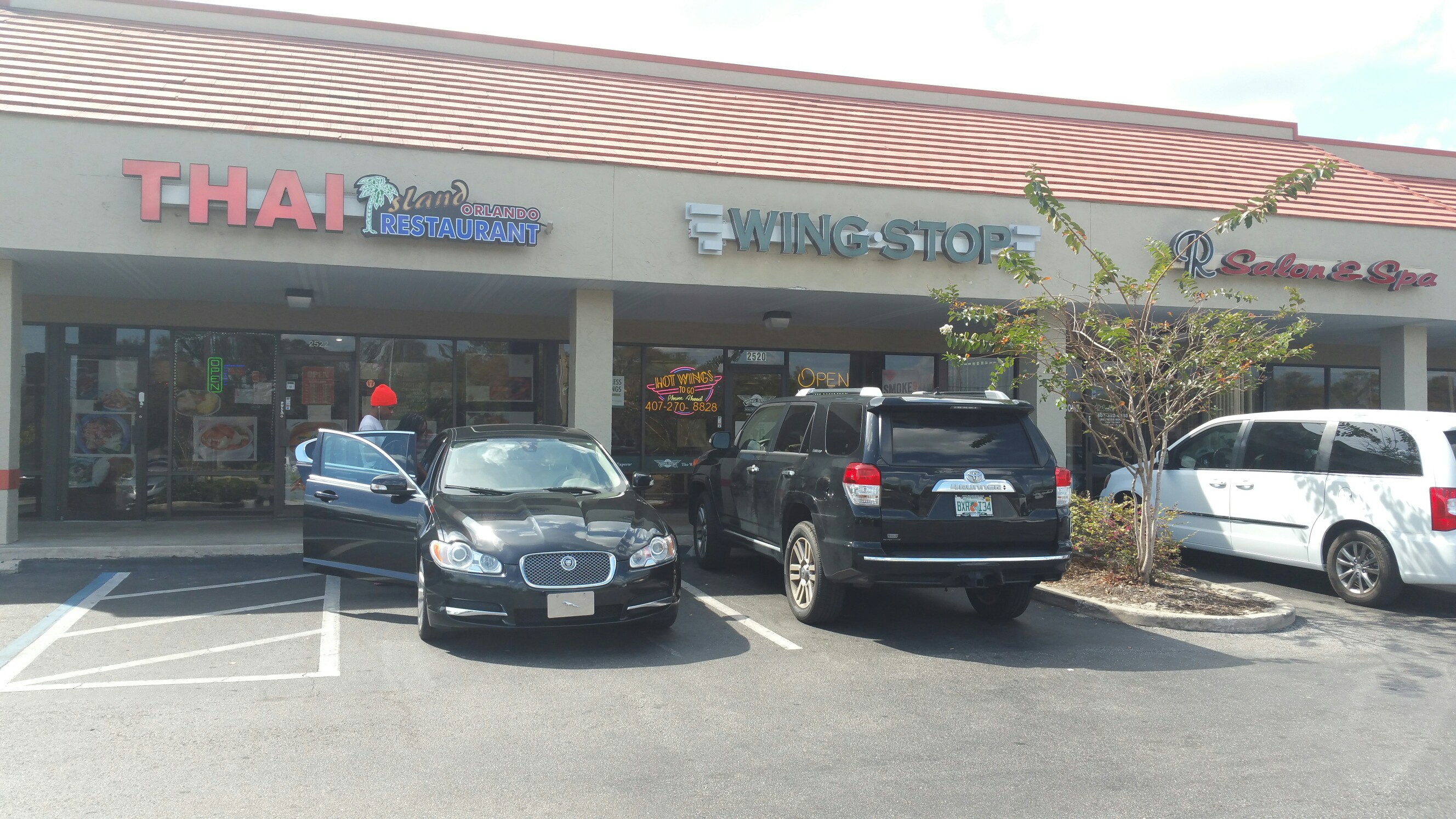 Wingstop Restaurant 2520 S Semoran Blvd, Orlando, FL 32822