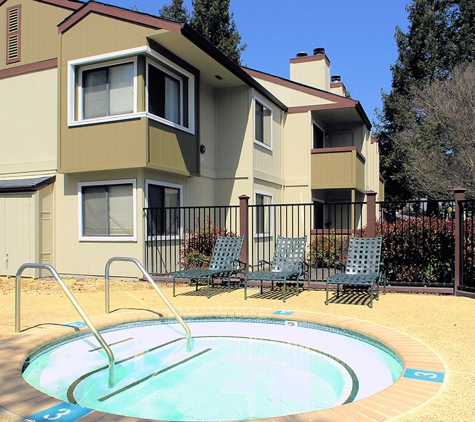 Park Ridge Apartment Homes - Rohnert Park, CA