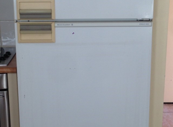 Discount Fridge Seals - Calamvale, QLD. Kelvinator Fridge