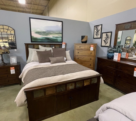 Slumberland Furniture - Albertville, MN